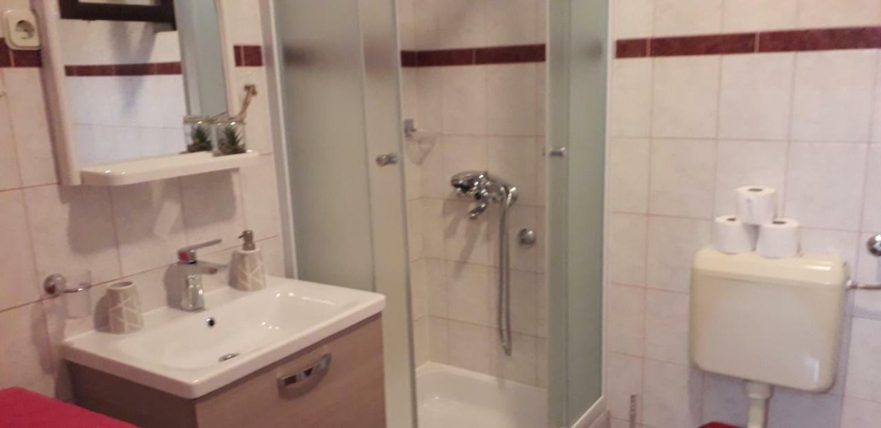 Apartment Perovic Baška Voda Kültér fotó