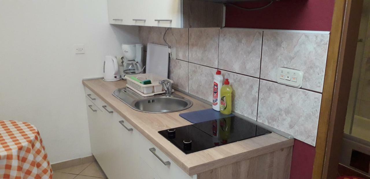 Apartment Perovic Baška Voda Szoba fotó